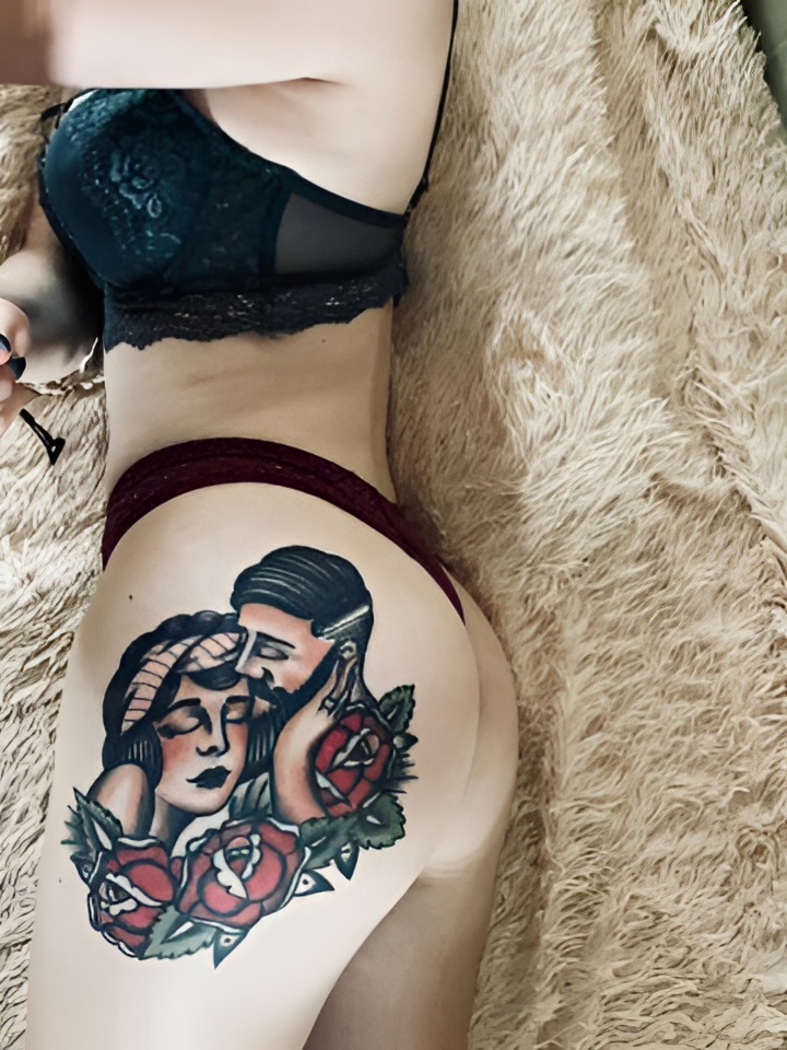 Лаура привлекальеная девушка из Севастополя цена от 5000 руб