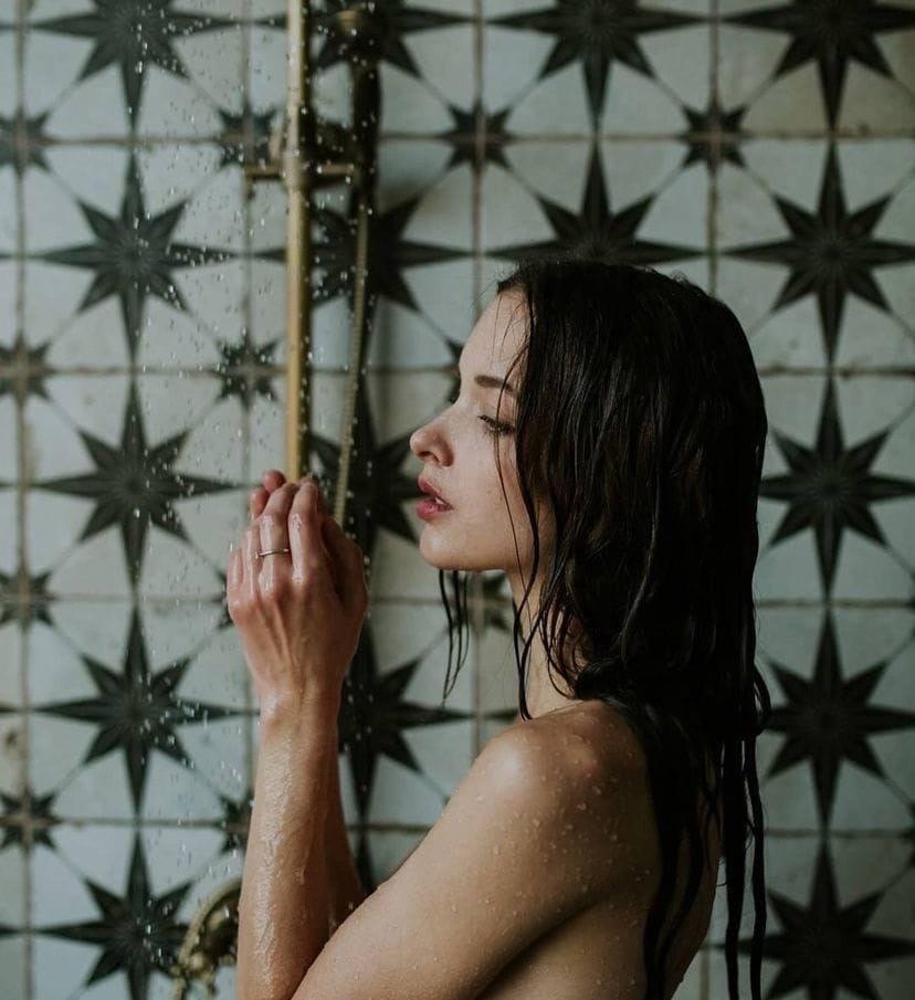 Лизетта привлекальеная девушка из Севастополя цена от 6000 руб