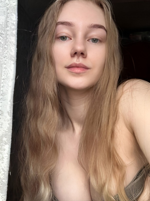 Лиана привлекательная девушка из Севастополя цена от 1500 руб