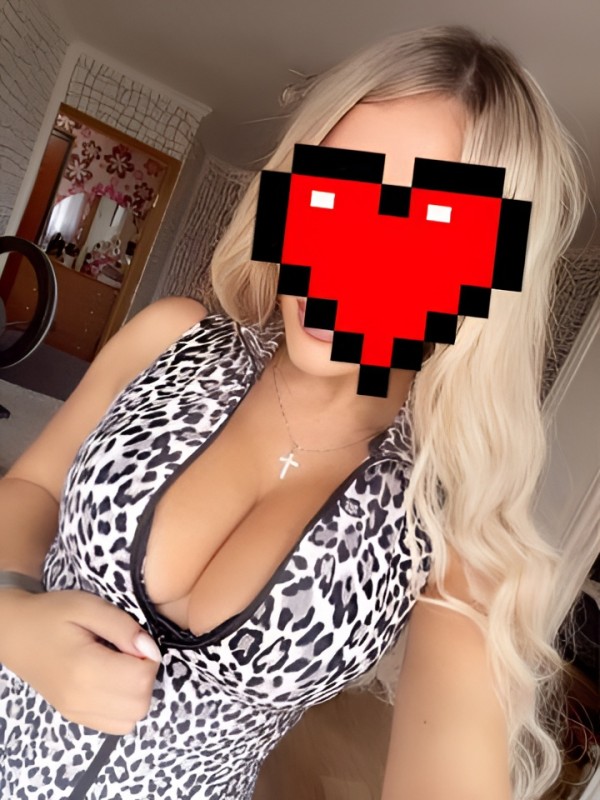 Лина привлекательная девушка из Севастополя цена от 1500 руб