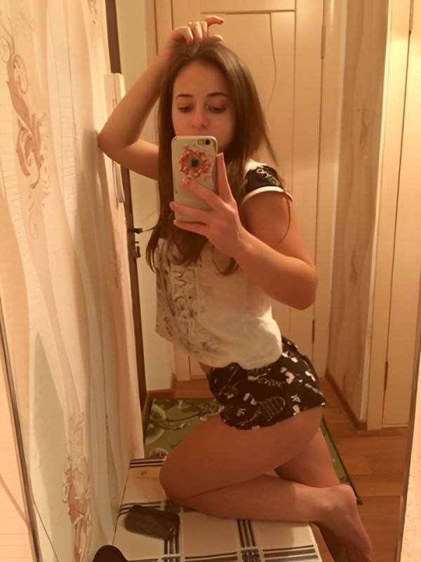 Риана привлекательная девушка из Севастополя цена от 3000 руб