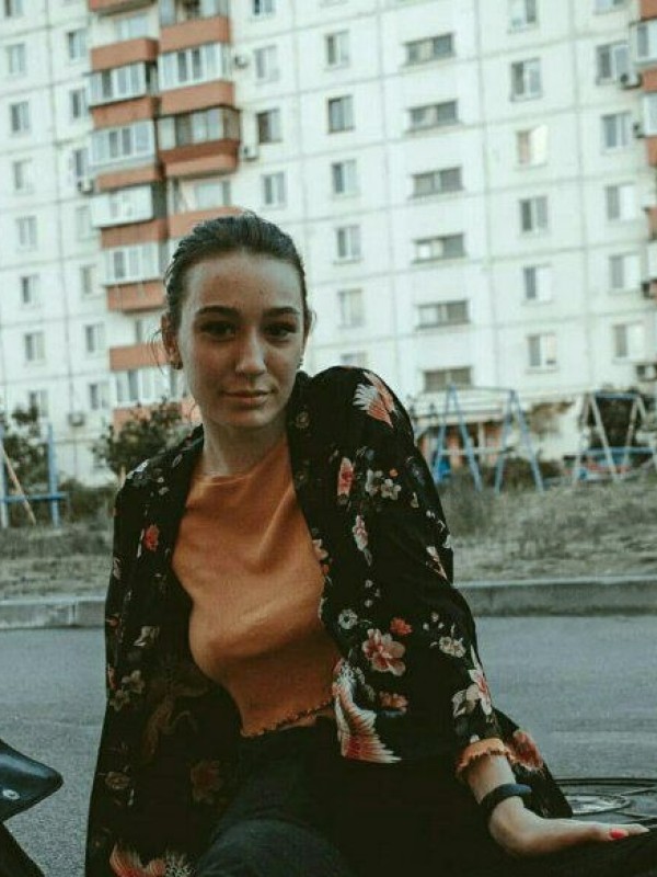 Лизка привлекательная девушка из Севастополя цена от 3000 руб