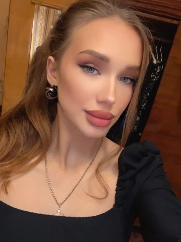 Машка привлекательная девушка из Севастополя цена от 3000 руб