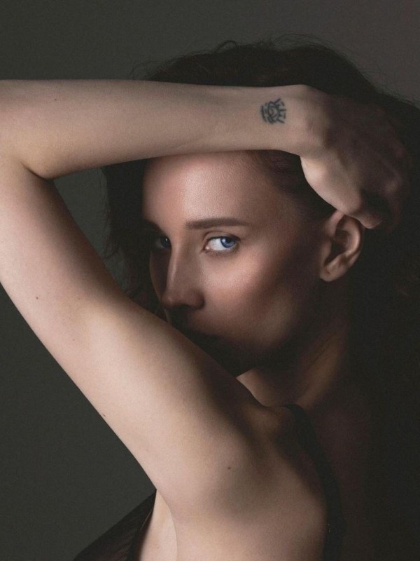 Александра привлекательная девушка из Севастополя цена от 10000 руб